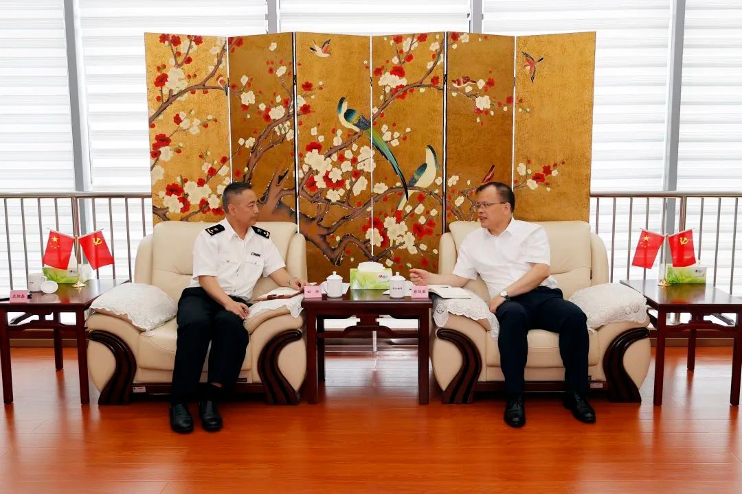 蔡战胜到泉州海关走访调研