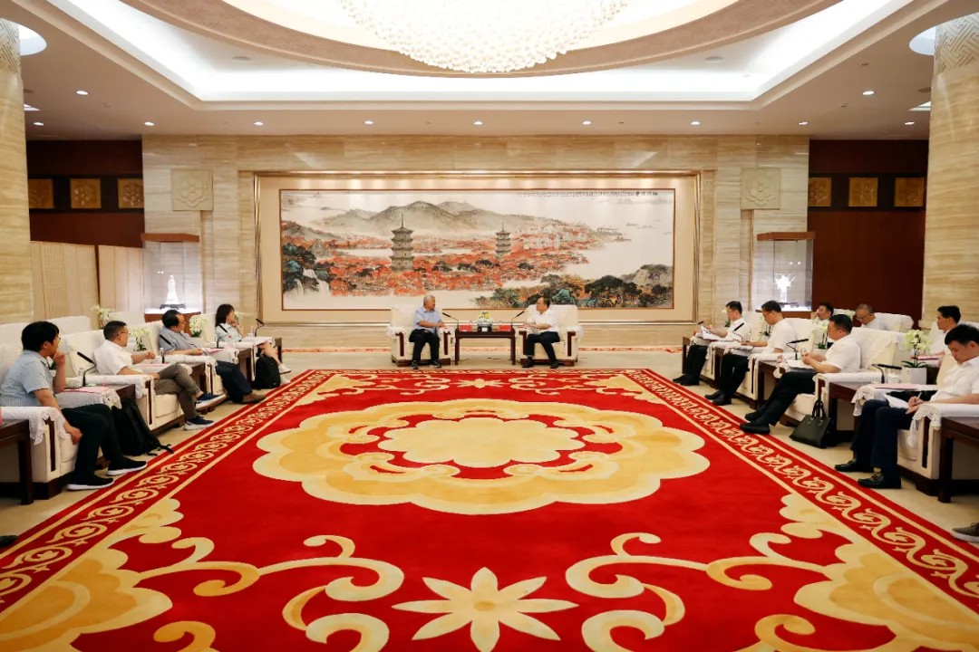 蔡战胜与北京大学国家发展研究院一行座谈交流